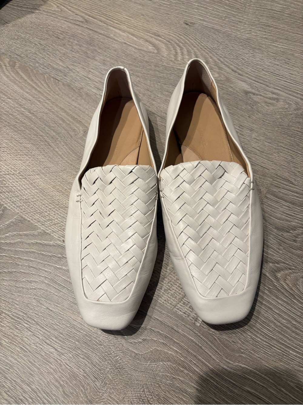 Banana Republic Cream Woven Leather Loafers